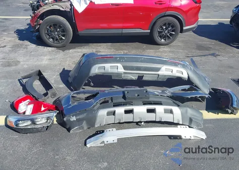 2021 Ford Explorer Xlt z USA, uszkodzony, nr VIN 1FMSK8DH5MGC16209